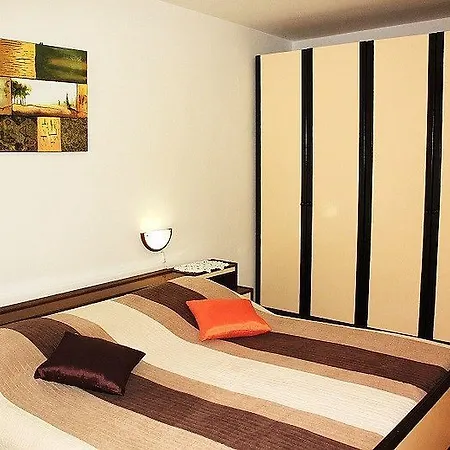 شقة Apartments Daniela 867 روفينج